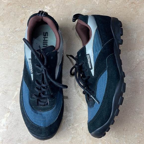 Shimano Shoes - Shimano Mountain Biking Shoes Women’s 7 Men’s 5.5